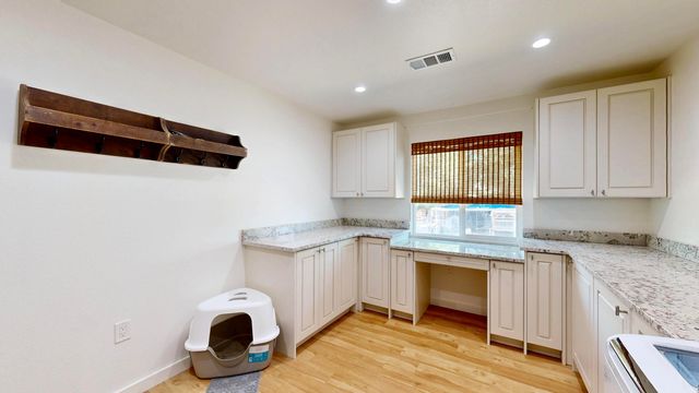 6 Adobe Lane, Peralta, NM 87042