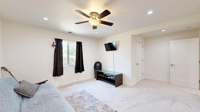 6 Adobe Lane, Peralta, NM 87042