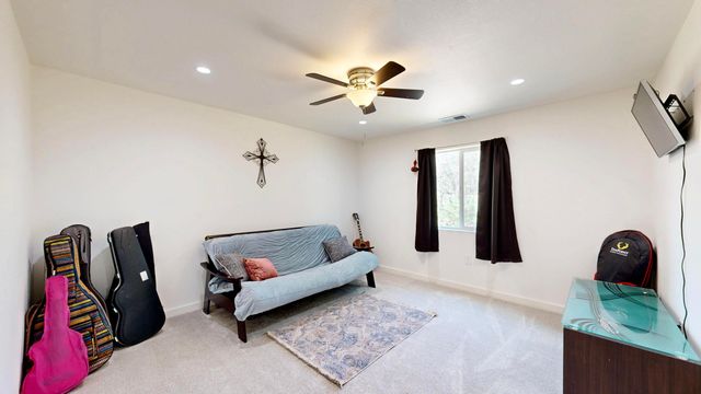 6 Adobe Lane, Peralta, NM 87042