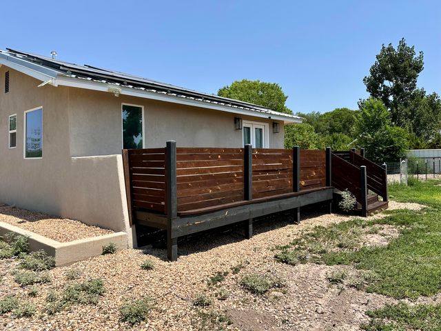 6 Adobe Lane, Peralta, NM 87042