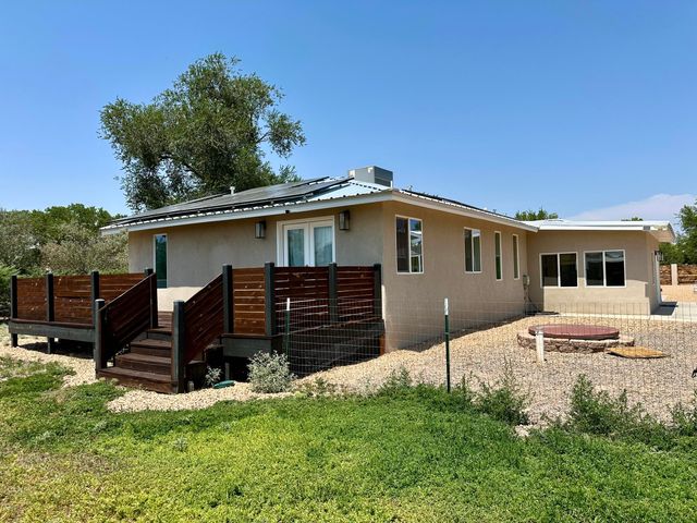 6 Adobe Lane, Peralta, NM 87042