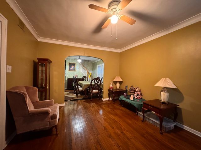7153 S Artesian Avenue, Chicago, IL 60629