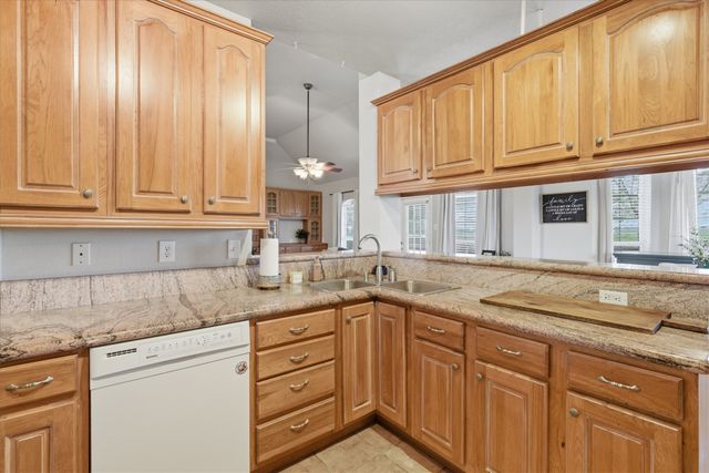1690 Lawlis Lane, Sanger, TX 76266