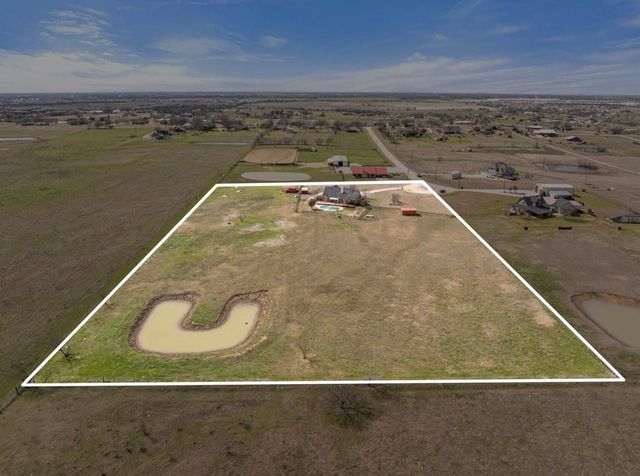 1690 Lawlis Lane, Sanger, TX 76266