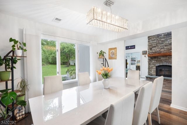 36 Gates Rd, Franklin Twp., NJ 08873