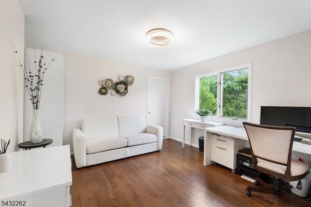 36 Gates Rd, Franklin Twp., NJ 08873