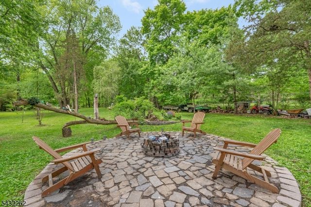36 Gates Rd, Franklin Twp., NJ 08873