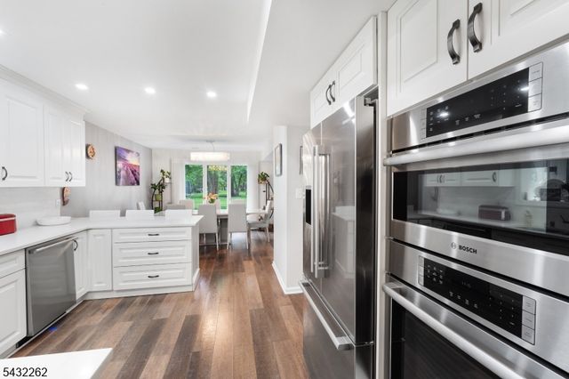 36 Gates Rd, Franklin Twp., NJ 08873