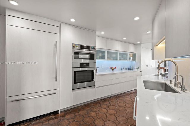 720 NE 69th St 11S, Miami, FL 33138