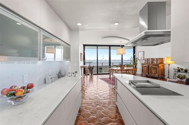 720 NE 69th St 11S, Miami, FL 33138