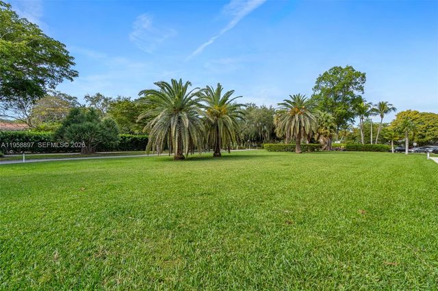 720 NE 69th St 11S, Miami, FL 33138