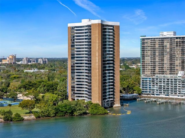 720 NE 69th St 11S, Miami, FL 33138