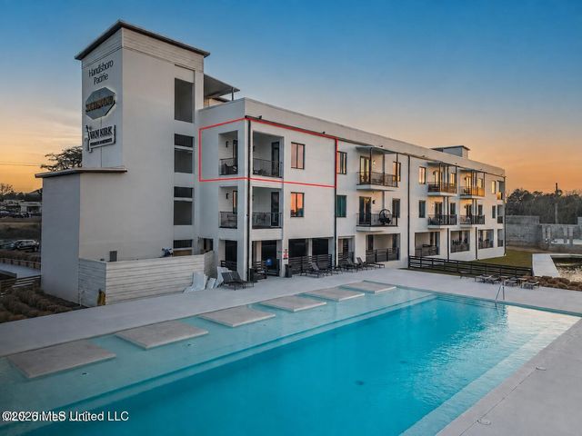 1302 Magnolia Street, 202, Gulfport, MS 39507