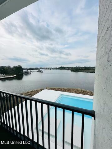 1302 Magnolia Street, 202, Gulfport, MS 39507