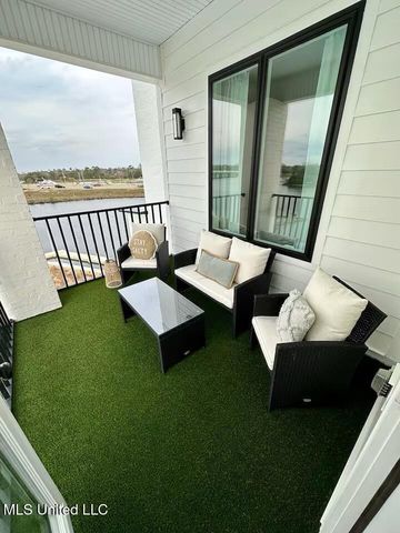 1302 Magnolia Street, 202, Gulfport, MS 39507