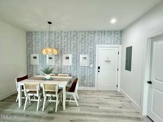 1302 Magnolia Street, 202, Gulfport, MS 39507