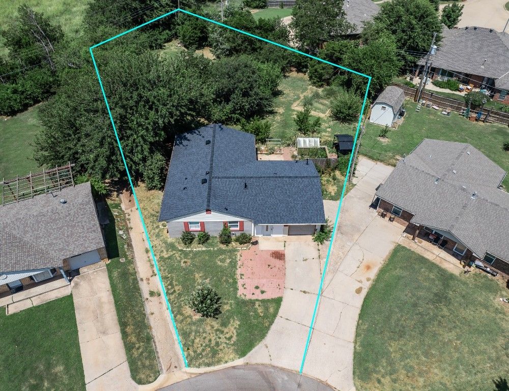 6117 N Redmond Avenue, Warr Acres, OK 73122