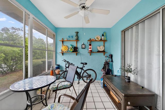 413 LAKE POINT COURT 4-B, Sun City Center, FL 33573