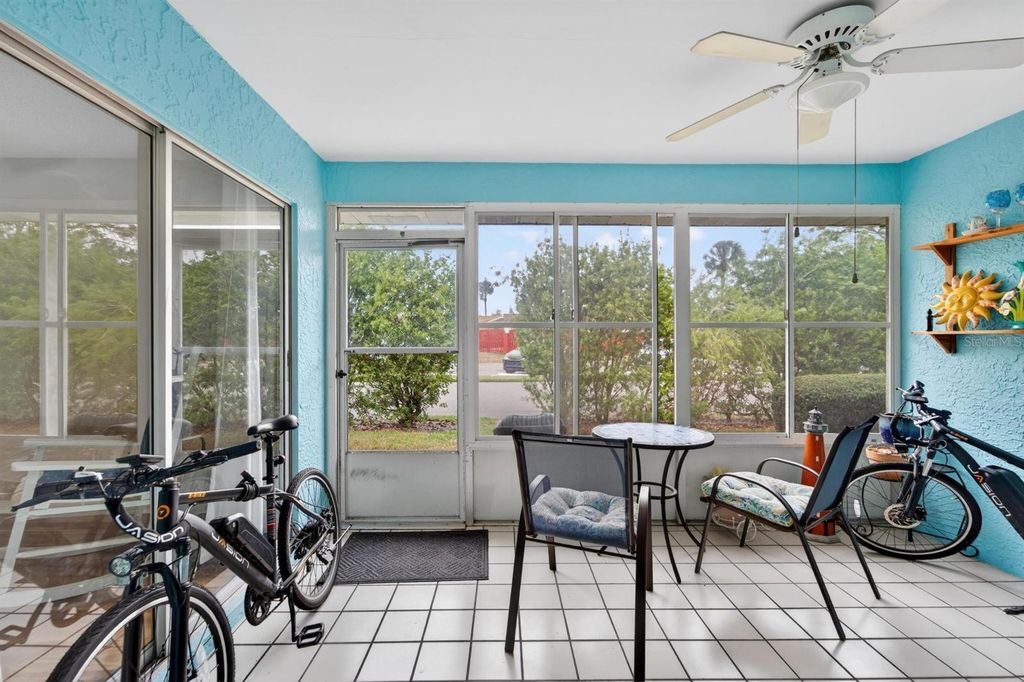 Image 14 of property listing at 413 LAKE POINT COURT 4-B, Sun City Center, FL 33573