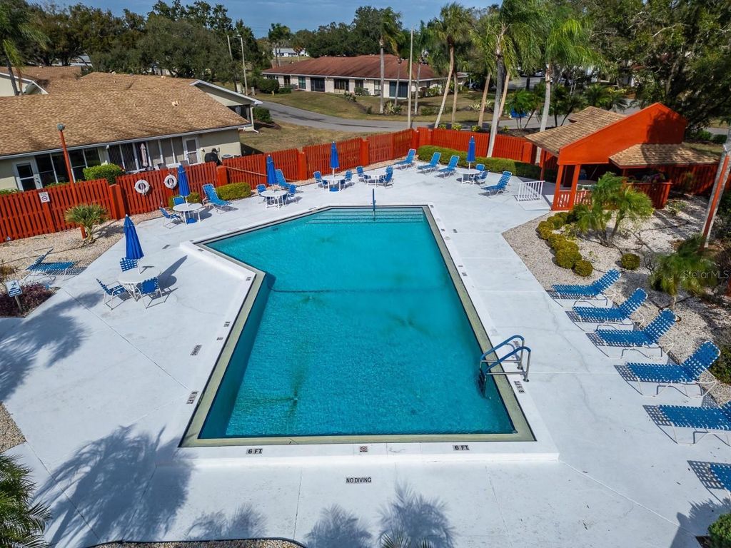 Image 18 of property listing at 413 LAKE POINT COURT 4-B, Sun City Center, FL 33573