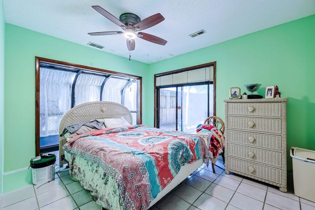 809 66th Ave N Apt D, Myrtle Beach, SC 29572