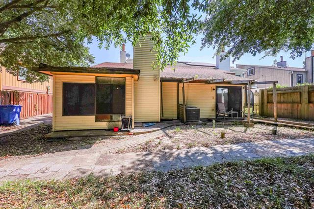 809 66th Ave N Apt D, Myrtle Beach, SC 29572