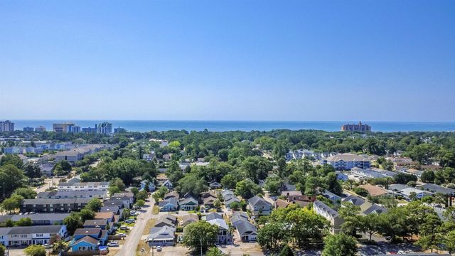 809 66th Ave N Apt D, Myrtle Beach, SC 29572