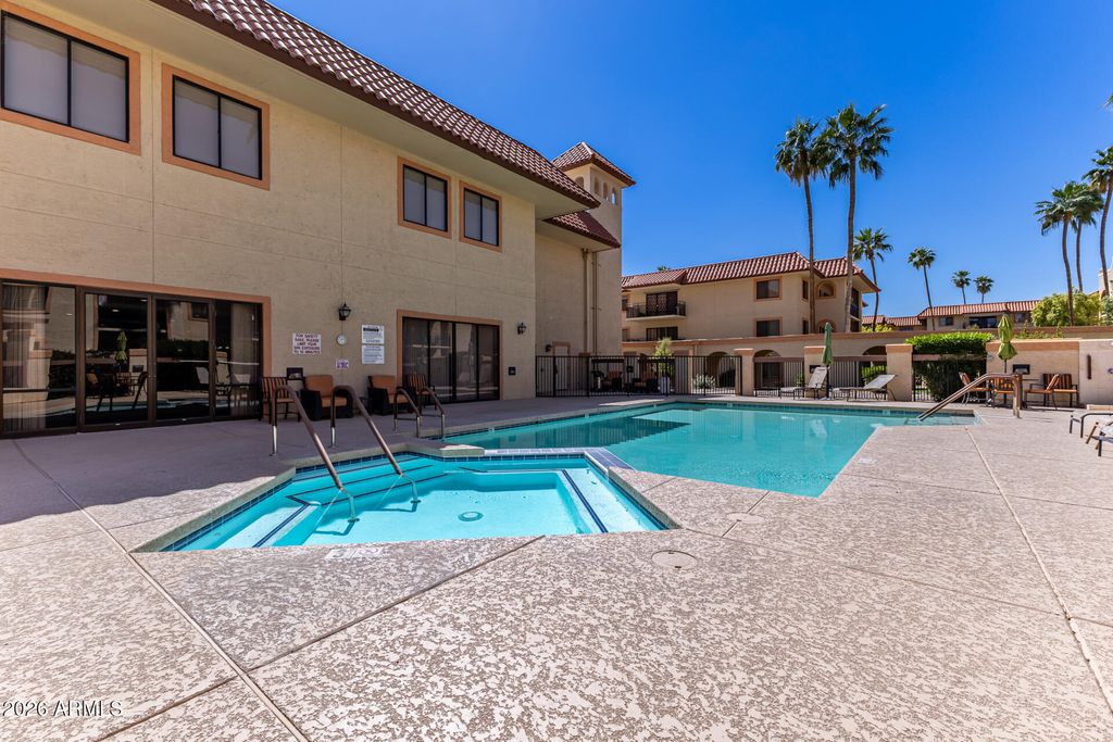 10330 W Thunderbird Boulevard C308, Sun City, AZ 85351 — photo 3