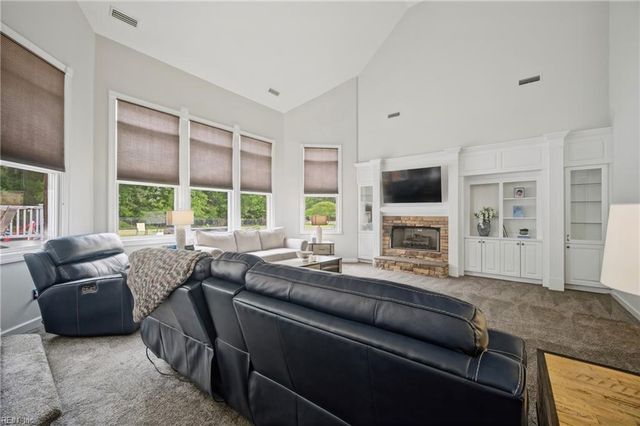 2912 Ryan CT, Virginia Beach, VA 23456