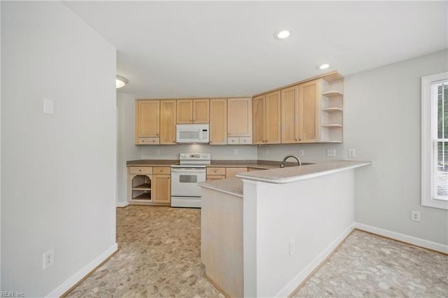 2912 Ryan CT, Virginia Beach, VA 23456