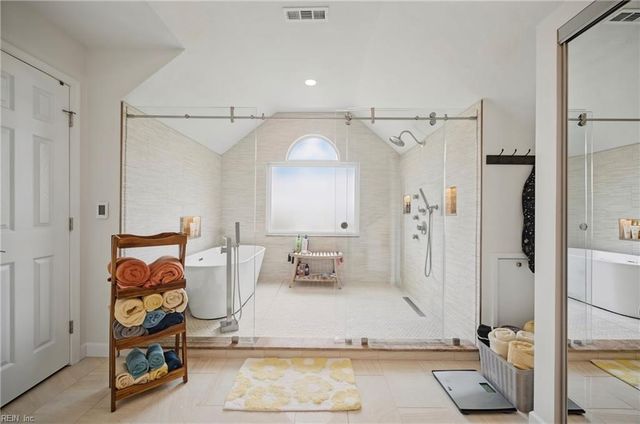2912 Ryan CT, Virginia Beach, VA 23456
