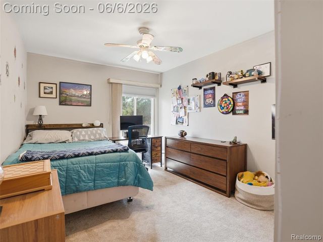 1975 Klingensmith Road 26, Bloomfield Hills, MI 48302