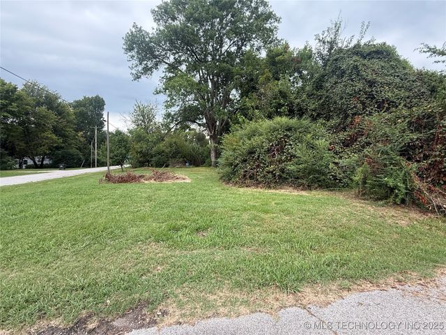 342 S 6th Street, Porter, OK 74454