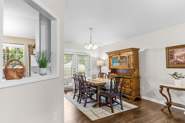 107 Timberland Dr, Columbia, TN 38401