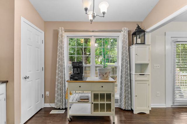 107 Timberland Dr, Columbia, TN 38401