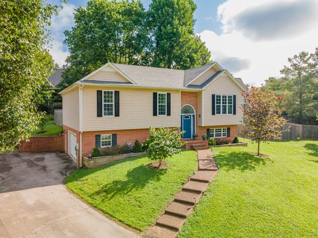 107 Timberland Dr, Columbia, TN 38401