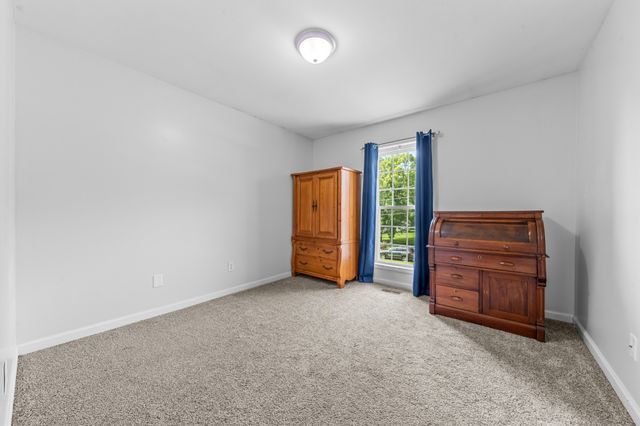 107 Timberland Dr, Columbia, TN 38401