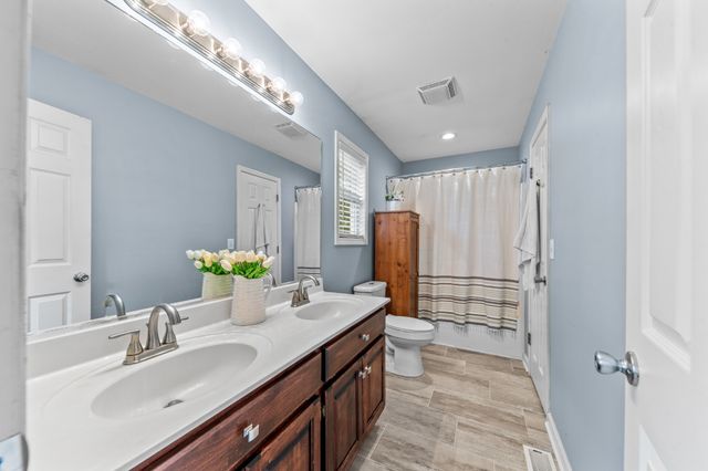 107 Timberland Dr, Columbia, TN 38401