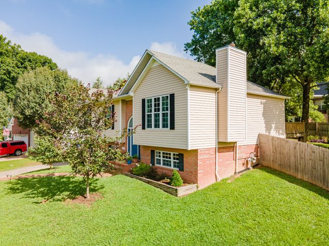 107 Timberland Dr, Columbia, TN 38401
