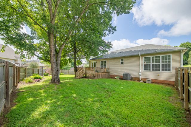 107 Timberland Dr, Columbia, TN 38401