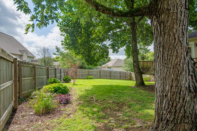 107 Timberland Dr, Columbia, TN 38401