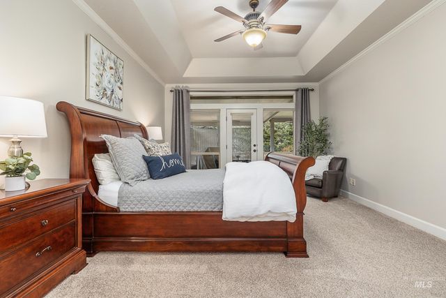 1536 E Daylesford Dr, Eagle, ID 83616