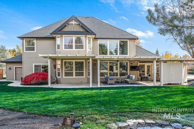 1536 E Daylesford Dr, Eagle, ID 83616