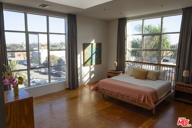 1643 12th Street 2, Santa Monica, CA 90404