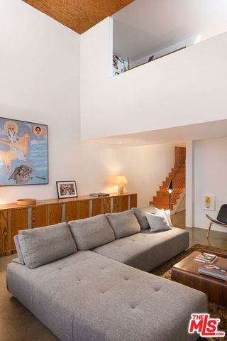 1643 12th Street 2, Santa Monica, CA 90404