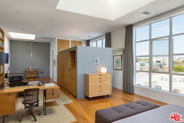 1643 12th Street 2, Santa Monica, CA 90404