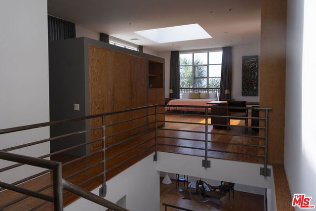 1643 12th Street 2, Santa Monica, CA 90404