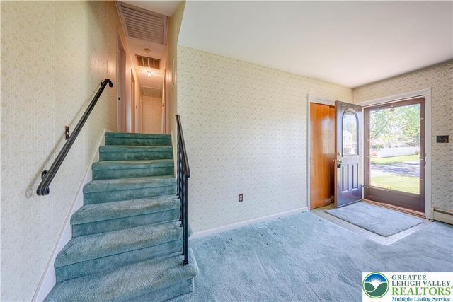 3552 Lord Byron Drive, Bethlehem City, PA 18017