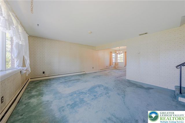 3552 Lord Byron Drive, Bethlehem City, PA 18017