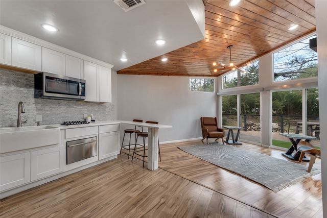 9026 San Leandro Drive, Dallas, TX 75218